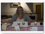 Chelsea Woodhouse and her cupcakes